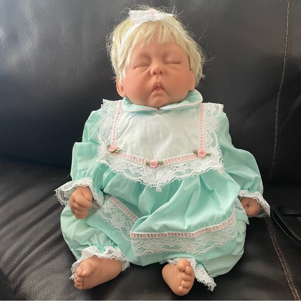 Lee Middleton Baby Doll - Hug-A-Bug